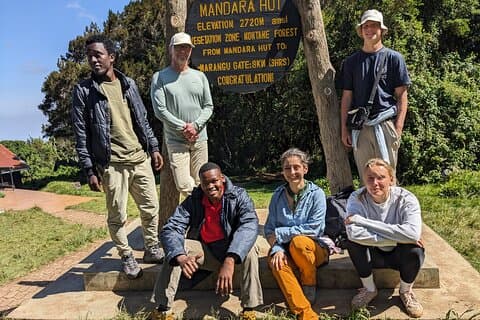 Randonnée d'une journée au Mont Kilimandjaro : Expérience les mieux notées