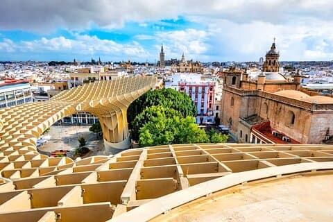 Excursão ao bairro Metropol Parasol e Triana