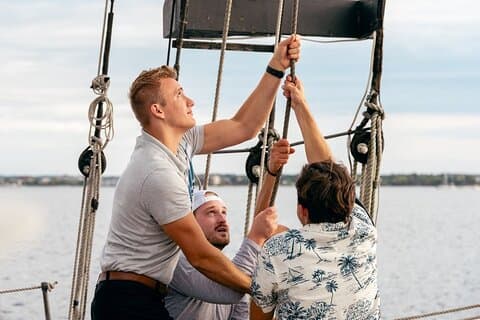 Manitou Fall Flavor Afternoon Sail Experience