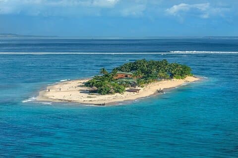 25 minutes Mamanuca Island Tour