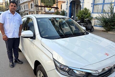 Goccia da Agra a Jaipur con giro turistico EN-route & Chouki Dhani