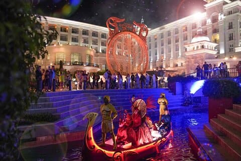 Land of Legends nattshow fra Alanya med overføring