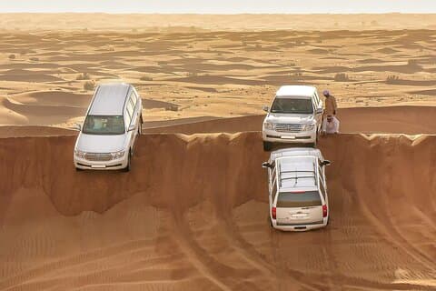 Safari serale nel deserto con Dune Bashing e cena nel deserto