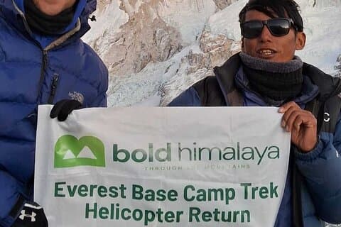 Everest Base Camp Trek con volo in elicottero