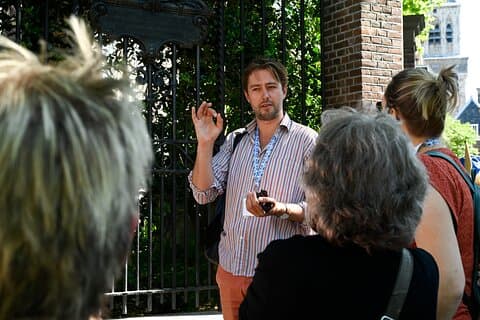 Private Tour of The Hague and Delft with Mauritshuis and Pottery