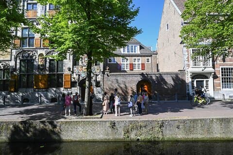 Private Walking Tour of Delft + Beer Tasting