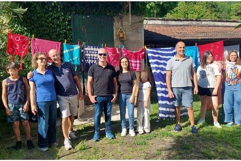 Create your own garment with dye