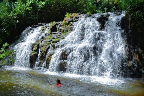 Private Wasserfälle Wandern und Schwimmen in Lihue