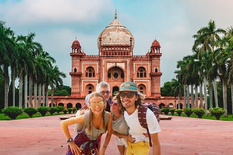 Tour di 6 giorni Delhi Agra Jaipur Udaipur-Triangolo d'oro con Udaipur