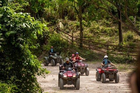 Kombinert ATV og ridning i La Sierra Madre
