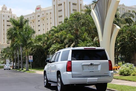 SUV によるプエルトバリャルタ空港からヌエボ ナヤリットまでの移動