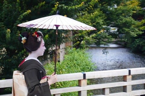 Gion Nocturno: Segredos e lendas de las geishas