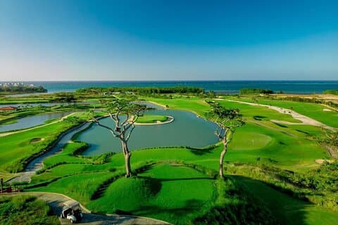Roatan The Black Pearl Golf Course at Pristine Bay