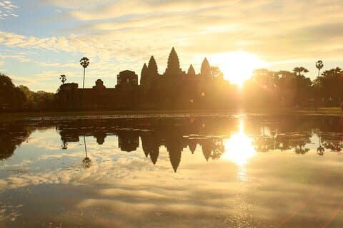 Prasat Beng Mealea und Angkor Wat Mehrtägige Tour