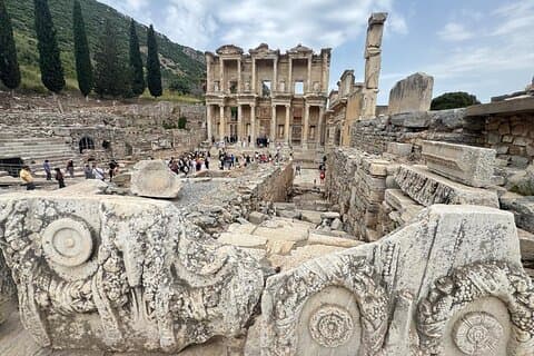 Ephesus Private Tour from Izmir with Wine Tasting and Lunch