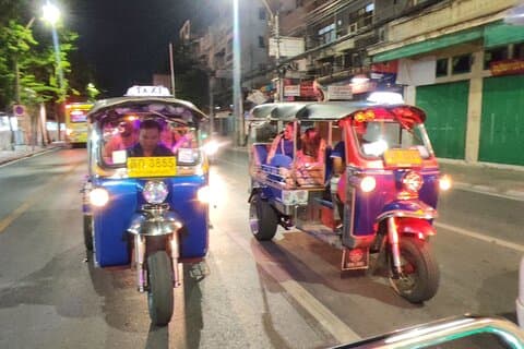 Restauranter i nærheten av Bangkok Night Eats by Tuk Tuk