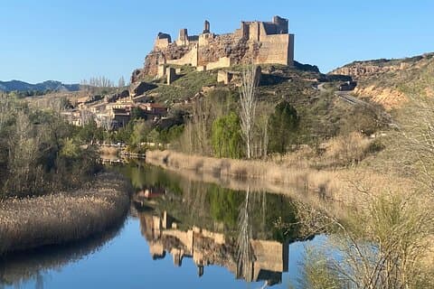 Cena al atardecer con un chef privado por un castillo del siglo X