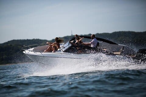 Luxury Blue Lagoon Boat Rental No Licence and Masks Included
