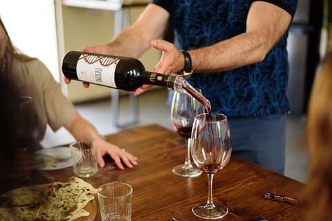 珍しいブドウとワインの試飲体験