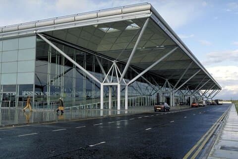 Stansted Airport Transfers To/From London Meet and Greet MPV