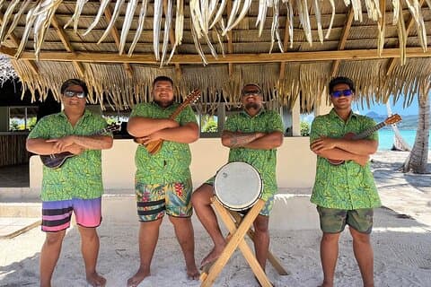 Explore a excursão de dia inteiro de Vanilla Island a Taha'a a partir de Bora Bora