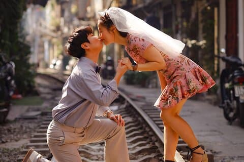 Private Hanoi Photoshoot – Iconic Spots & Hidden Gems