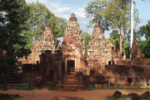 Siem Reap Heldag Banteay Srey och Phnom Kulen