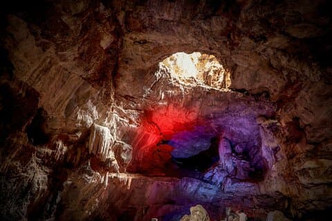 Vizag naar Borra Caves en Thotlakonda Boeddhistisch Complex Dagtour