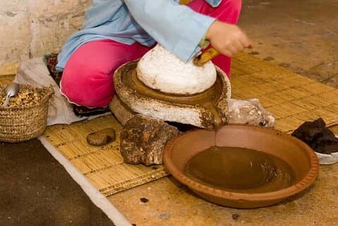 Visita la fabbrica di olio di Argan e scopri Souk El Had