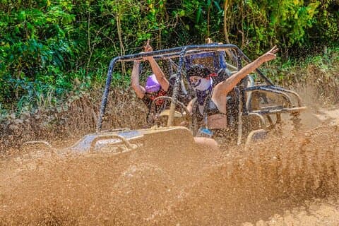 Tropisk Buggy Tour till Water Cave och Macao Beach