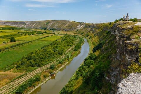 Private 5-Day Car Tour from Chisinau to Milestii Mici Winery