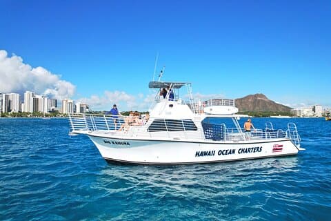 Alquiler de barcos privados en Waikiki para buceo y eventos