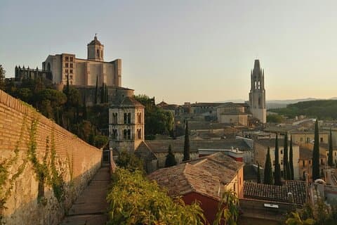 Girona skjulte edelstener – digital selvguidet tur på telefonen