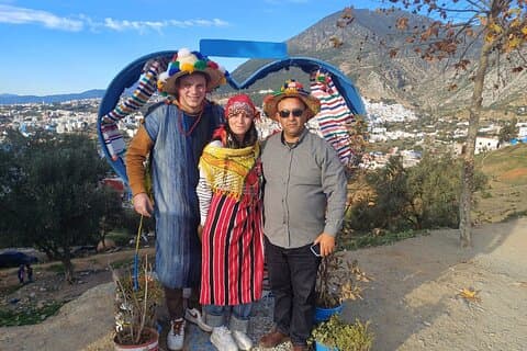 Fes nach Tanger Privater Transfer mit Besuch in Chefchaouen