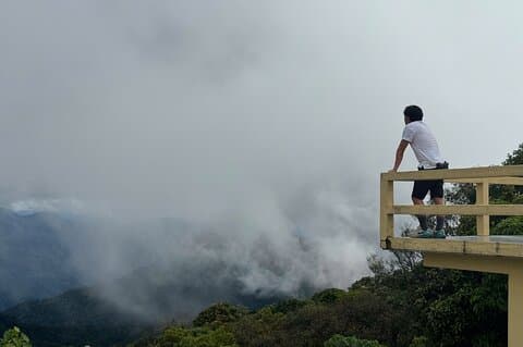 Opplev Trekking Bach Ma nasjonalpark Hue med lokal guide