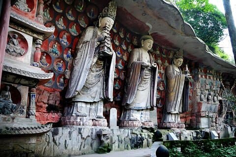 Visite privée de la journée culturelle de Dazu Rock Carvings and Ancient Town