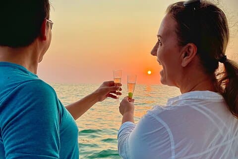 Puerto Vallarta: Luxury Yacht Sunset Cruise with Premium Open Bar