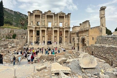 Excursión privada a Éfeso desde Kusadasi con cata de vinos y almuerzo