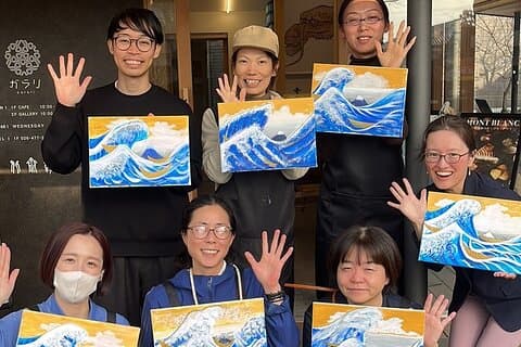 Paint & Sip en la ciudad de Hokusai: Tour de sake y arte