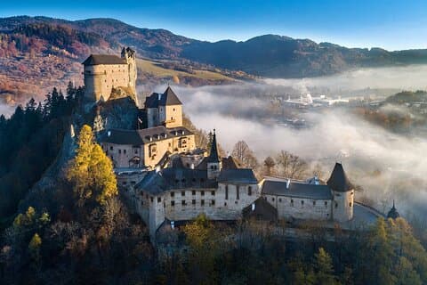 Excursão de um dia privado de Viena ao Castelo de Orava