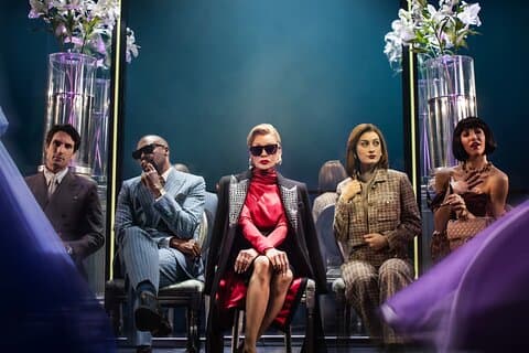 Vivi il Diavolo veste Prada con cena pre-teatro di 2 portate