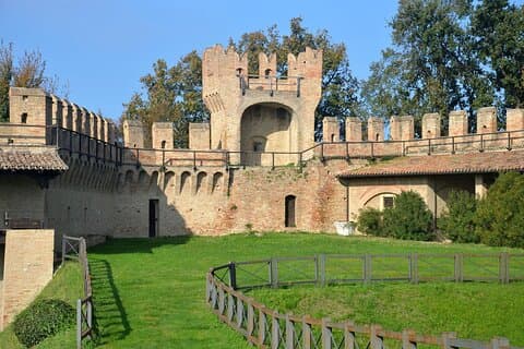 Gradara Walking Wine Tasting Tour