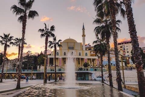 Fra Tirana: Durres gamleby, sol og havutsikt