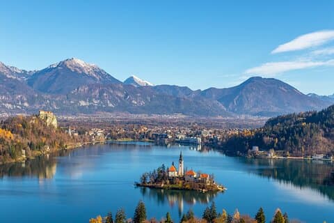 Tour privato di 2 giorni da Vienna al Lago di Bled