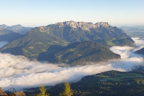 Andra världskrigets historiska örnbo guidad tur i Berchtesgaden Tyskland