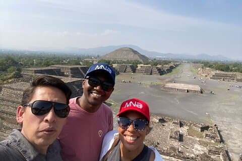 Early VIP experience in Teotihuacan