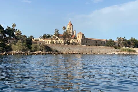 Crociera privata al tramonto e fuochi d'artificio - Cannes e Isole Lerins