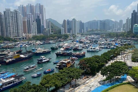 Private Aberdeen fisherman cultural tour+dim sum by local