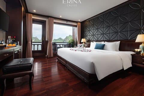 Halong & Lan Ha Bay 2D1N Cruise med balkon og badekar fra Hanoi