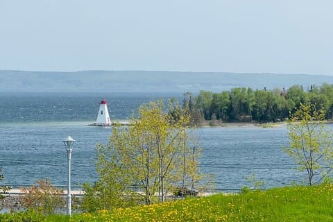 Baddeck & Cabot Trail Scenic Tour – Bell Museum & Highlights